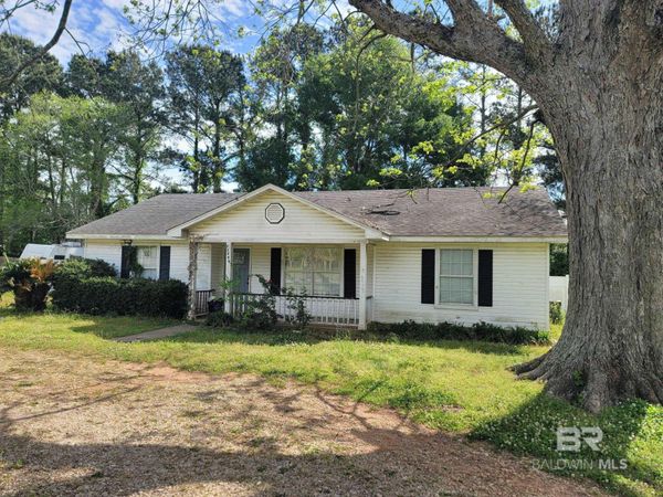 23280 Fountain Street, Robertsdal, AL 36567