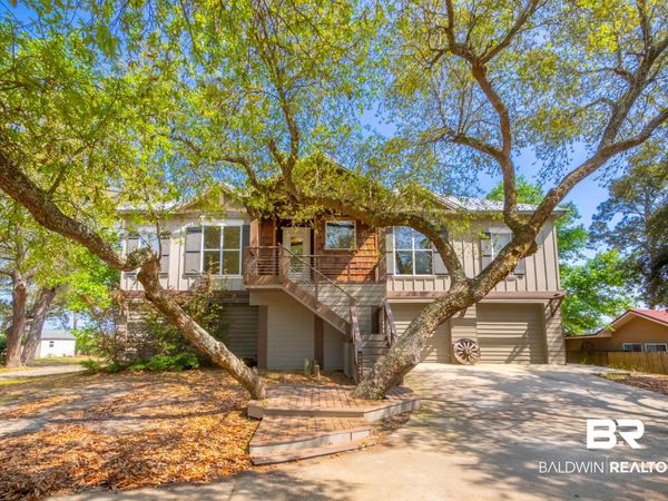 309 W 12th Avenue, Gulf Shores, AL 36542