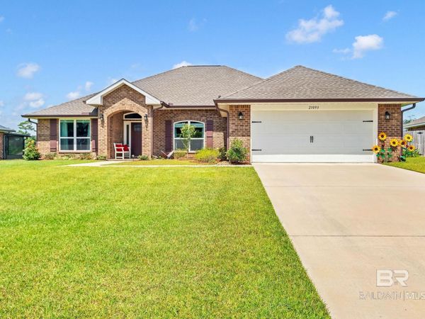 23093 Ridgewood Drive, Robertsdal, AL 36567