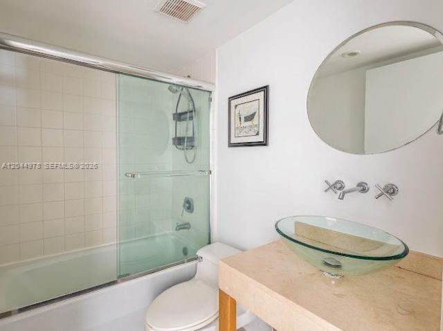 6767 Collins Ave , Unit 1608, Miami Beach, FL 33141 Photo