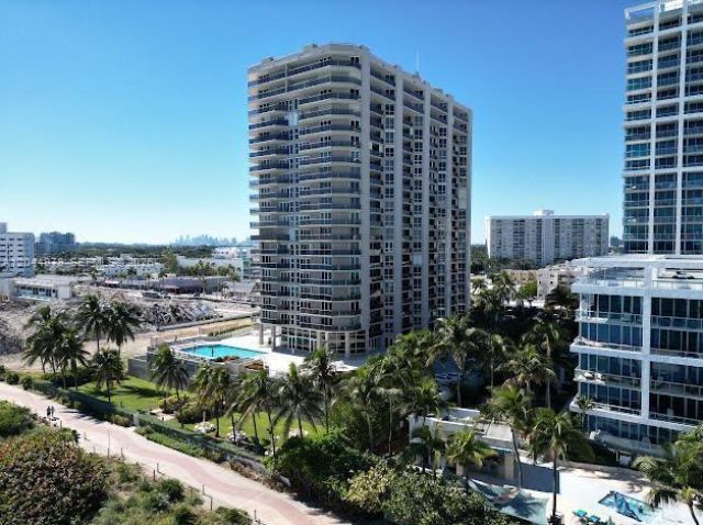 6767 Collins Ave , Unit 1608, Miami Beach, FL 33141 Photo