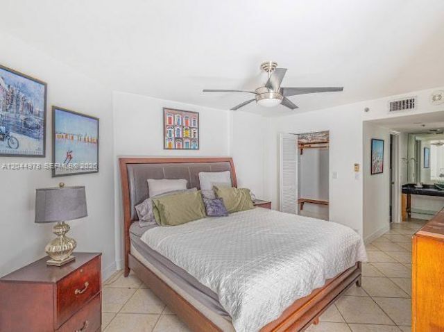 6767 Collins Ave , Unit 1608, Miami Beach, FL 33141 Photo
