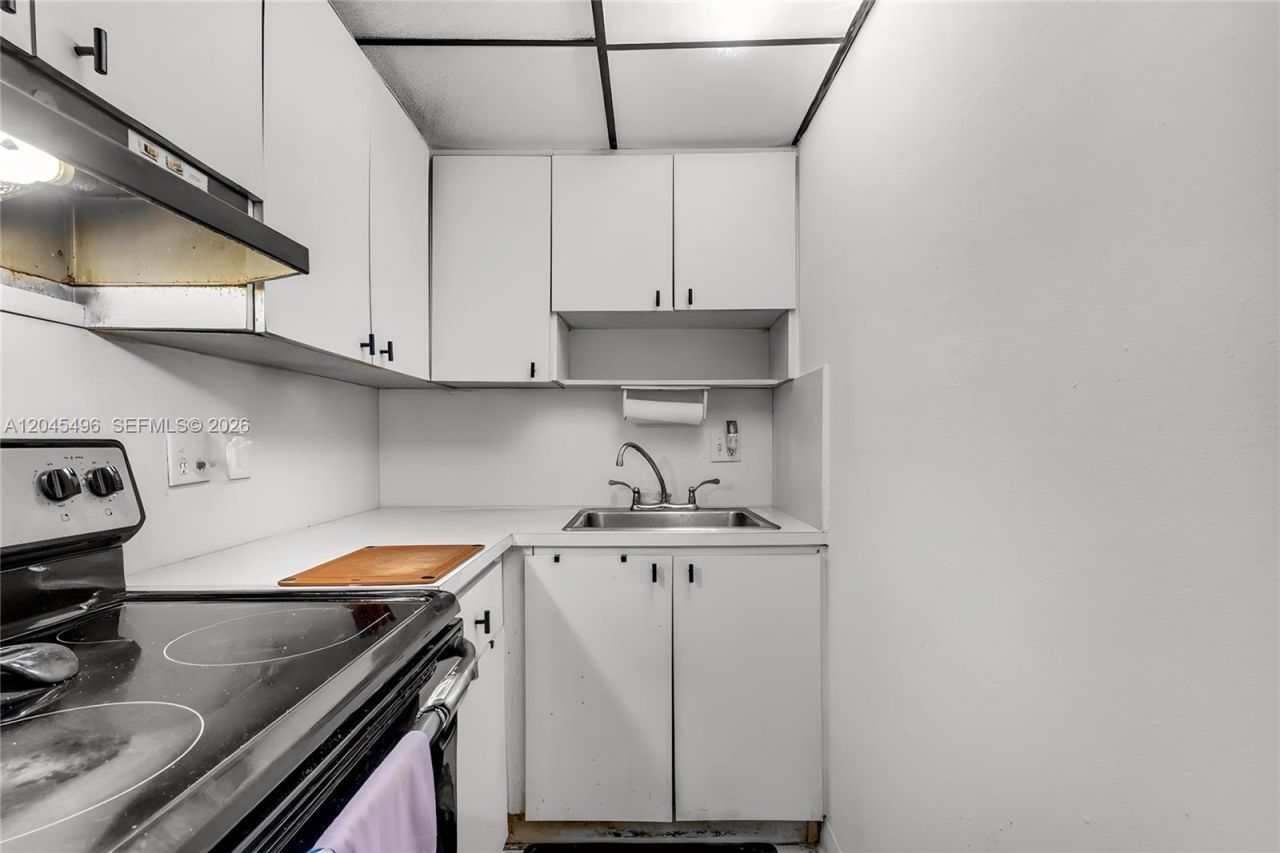 899 West Ave, Unit 3M, Miami Beach, FL 33139 Photo