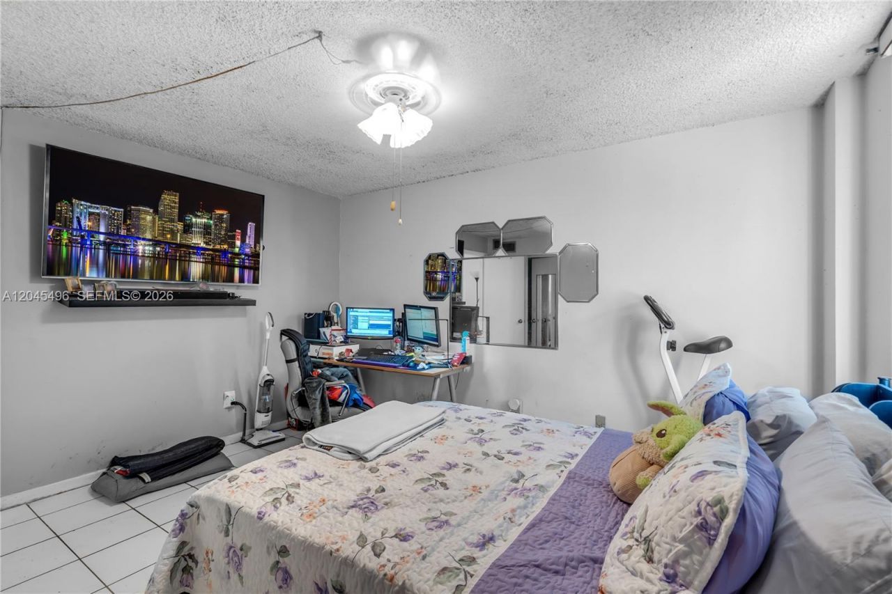 899 West Ave, Unit 3M, Miami Beach, FL 33139 Photo