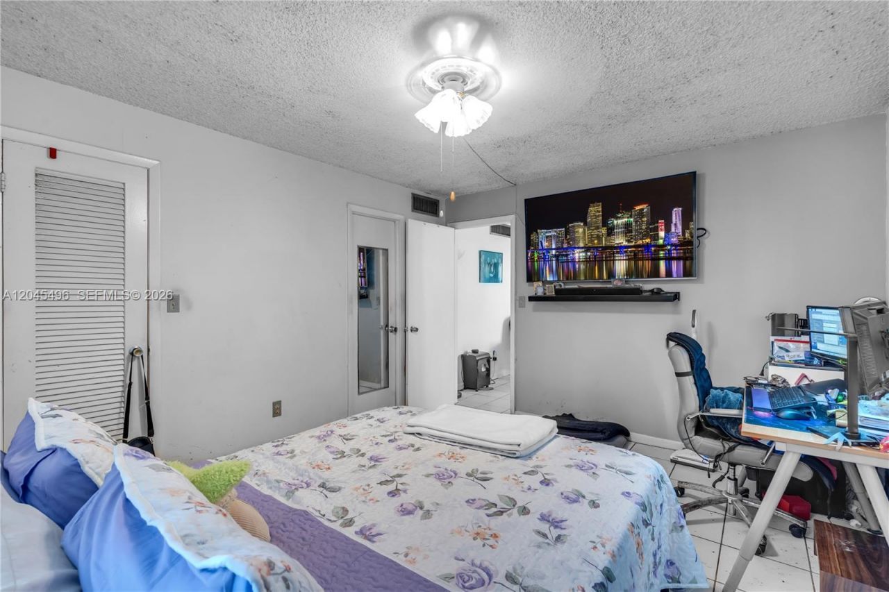 899 West Ave, Unit 3M, Miami Beach, FL 33139 Photo