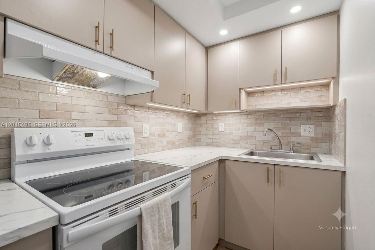 899 West Ave, Unit 3M, Miami Beach, FL 33139 Photo