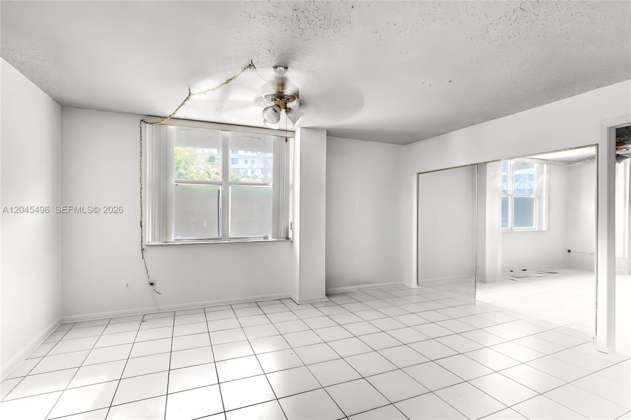 899 West Ave, Unit 3M, Miami Beach, FL 33139 Photo