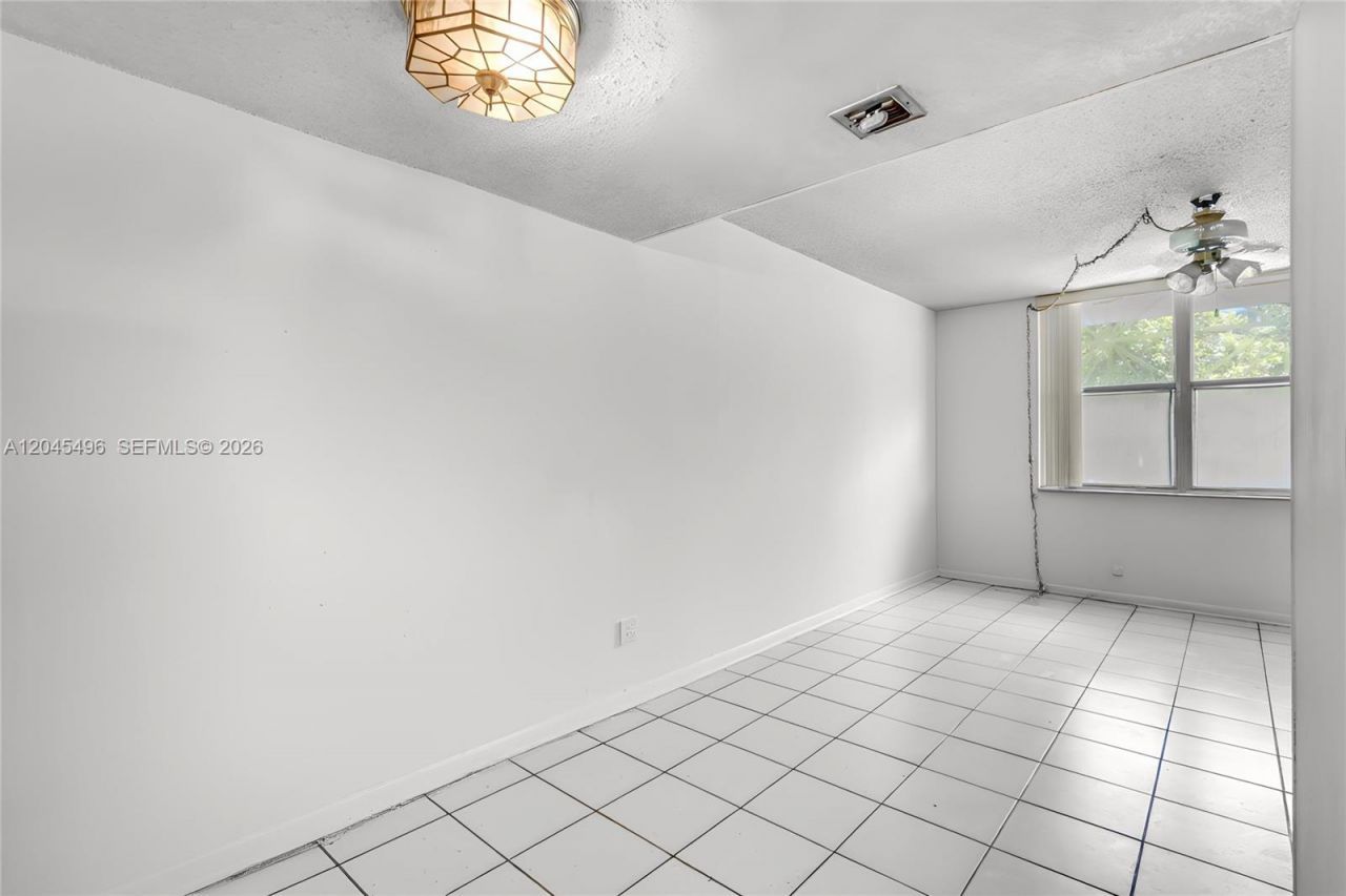 899 West Ave, Unit 3M, Miami Beach, FL 33139 Photo