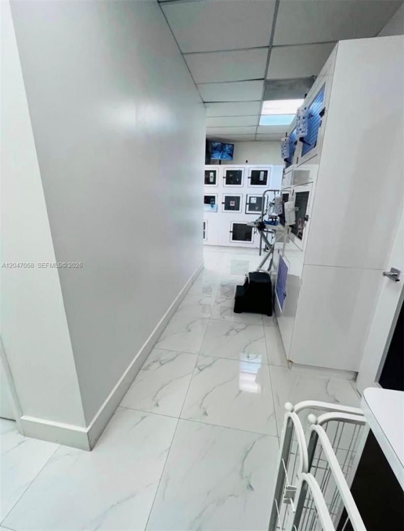 8981 SW 40th St, Miami, FL 33165 Photo