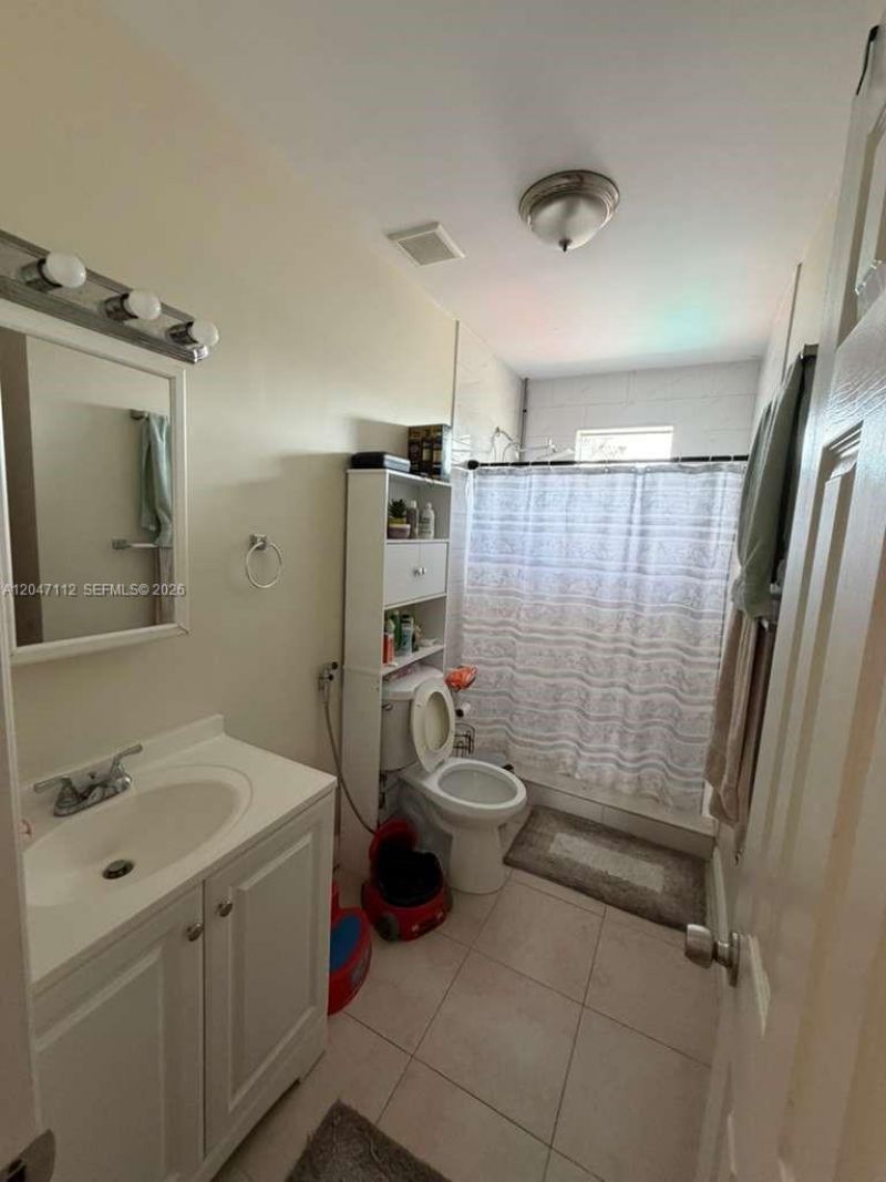 2816 NW 15th St , Unit 2R, Miami, FL 33125 Photo