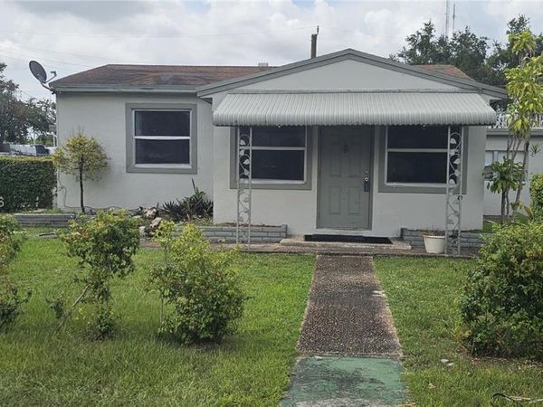 6010 SW 33rd St, Miramar, FL 33023