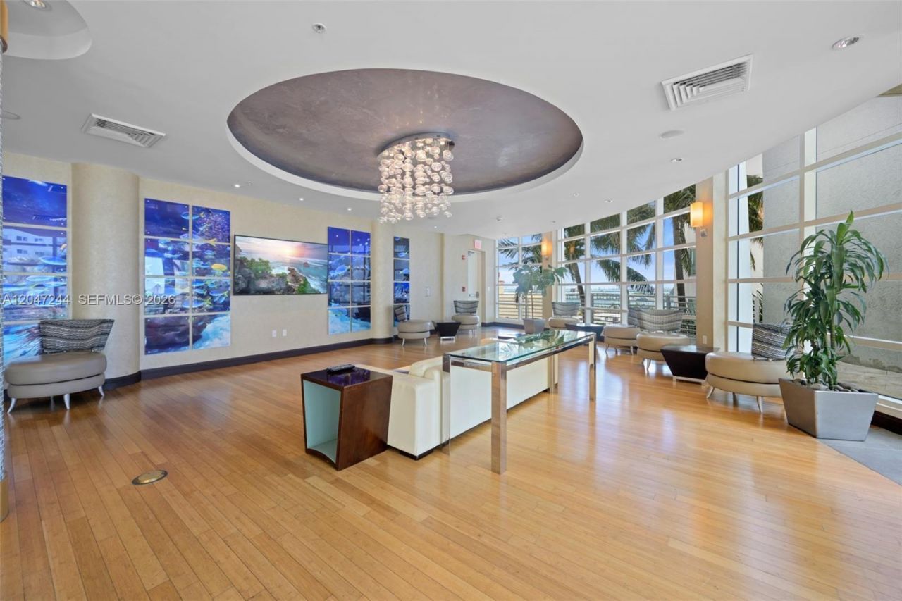 244 Biscayne Blvd , Unit 451, Miami, FL 33132 Photo
