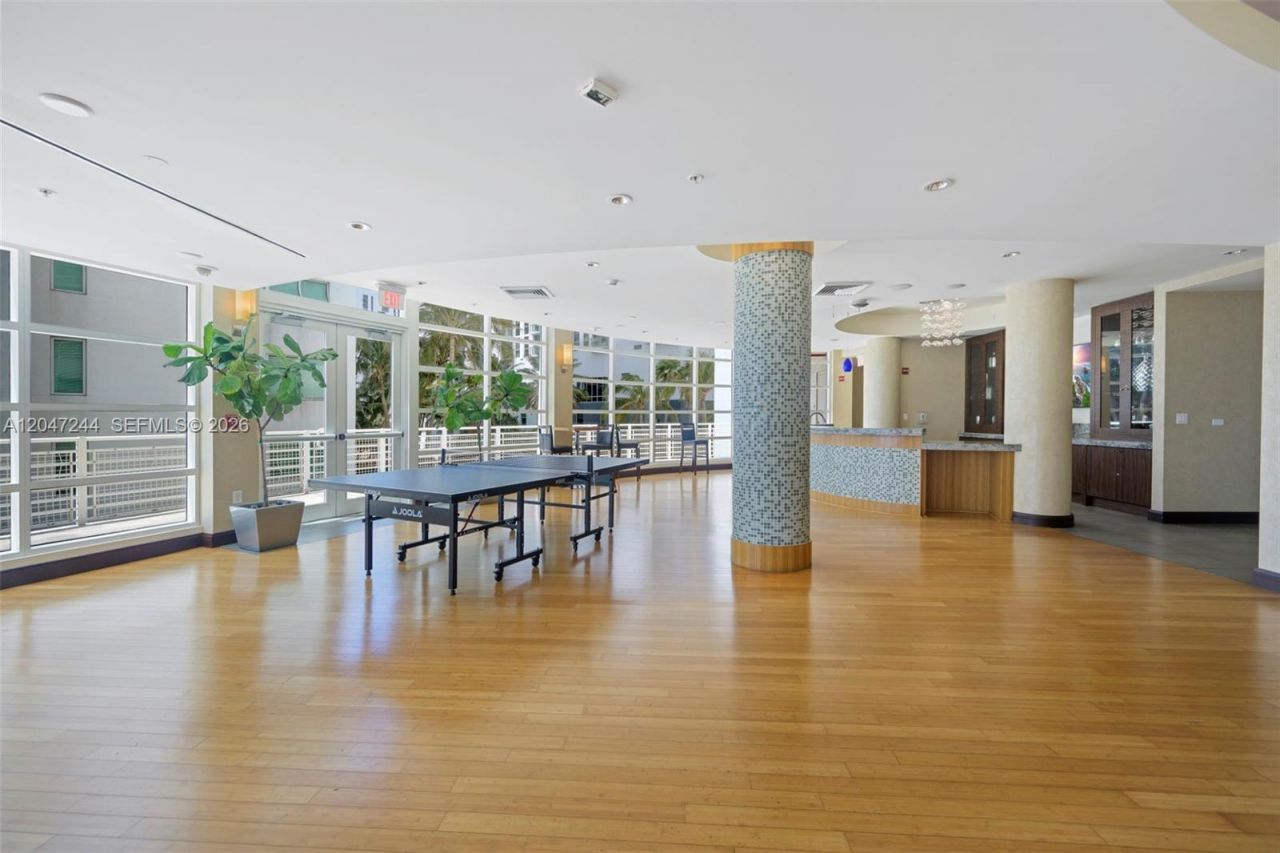 244 Biscayne Blvd , Unit 451, Miami, FL 33132 Photo