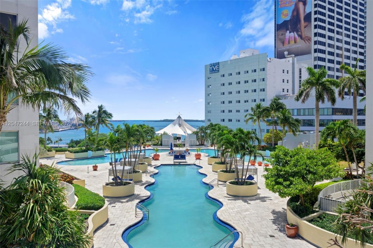 244 Biscayne Blvd , Unit 451, Miami, FL 33132 Photo