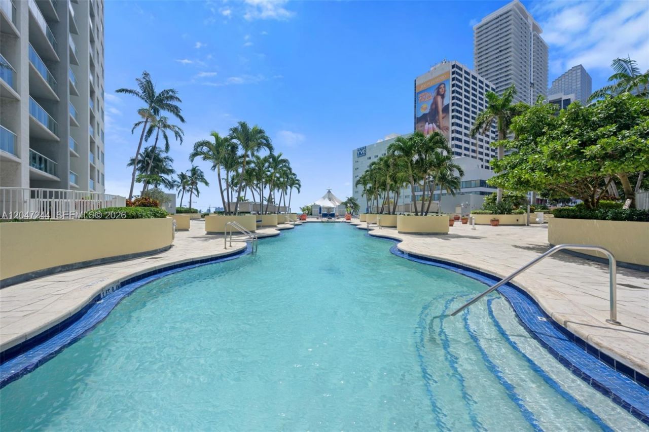 244 Biscayne Blvd , Unit 451, Miami, FL 33132 Photo