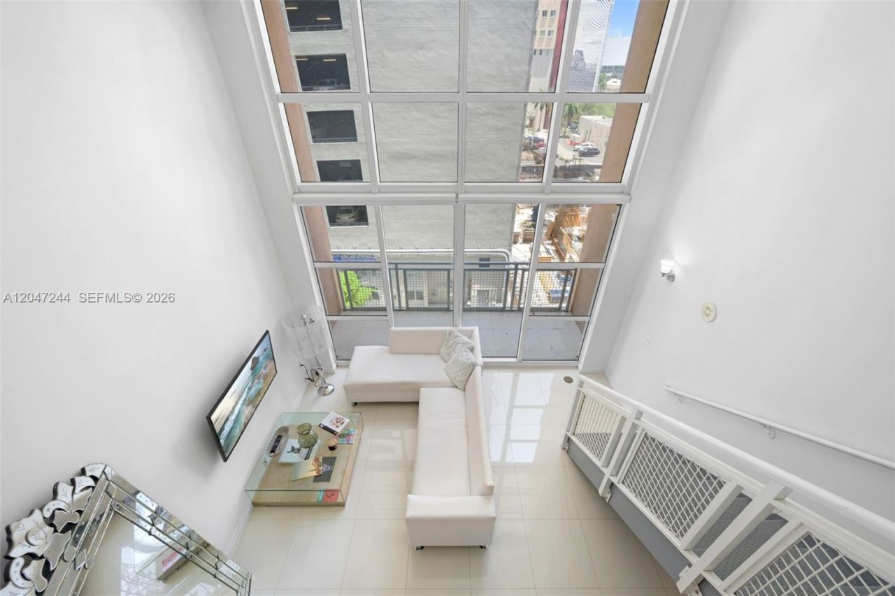 244 Biscayne Blvd , Unit 451, Miami, FL 33132 Photo