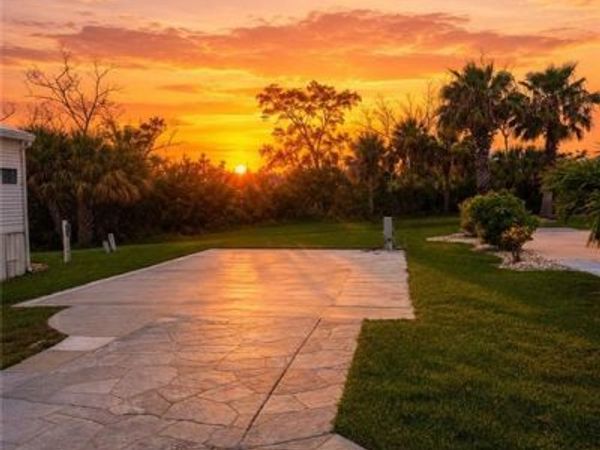 19681 Summerlin #423 RD, FORT MYERS, FL 33908