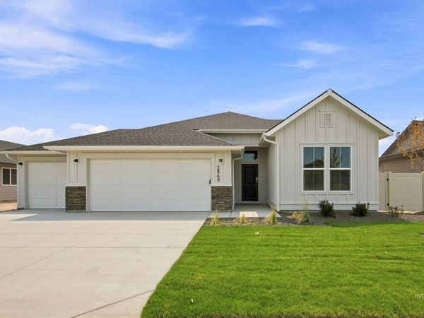 3849 E White Plains St, Nampa, ID 83686
