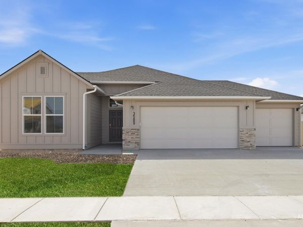 3849 E White Plains St, Nampa, ID 83686