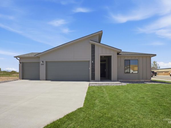 14106 Winding St, Caldwell, ID 83607