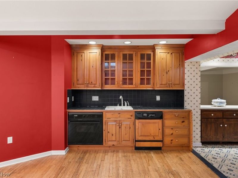 1385 Queen Annes Gate, Westlake, OH 44145 Photo 11