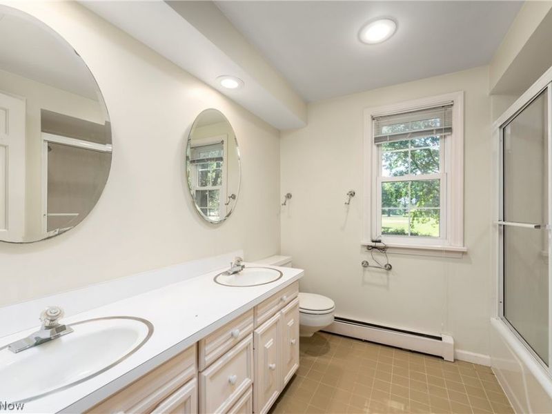 1385 Queen Annes Gate, Westlake, OH 44145 Photo 31