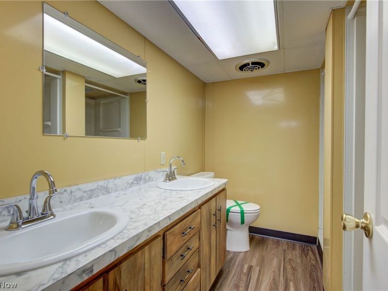 1385 Queen Annes Gate, Westlake, OH 44145 Photo 46