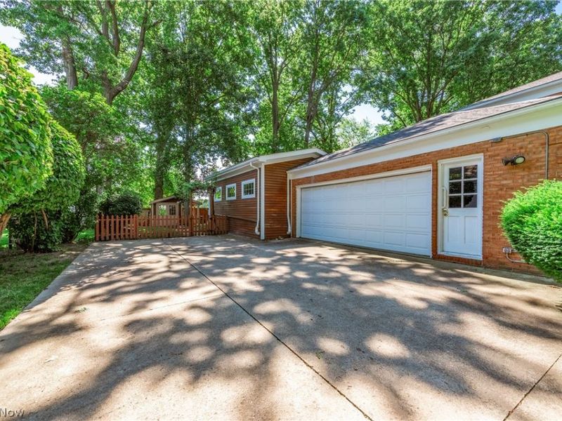 1385 Queen Annes Gate, Westlake, OH 44145 Photo 47