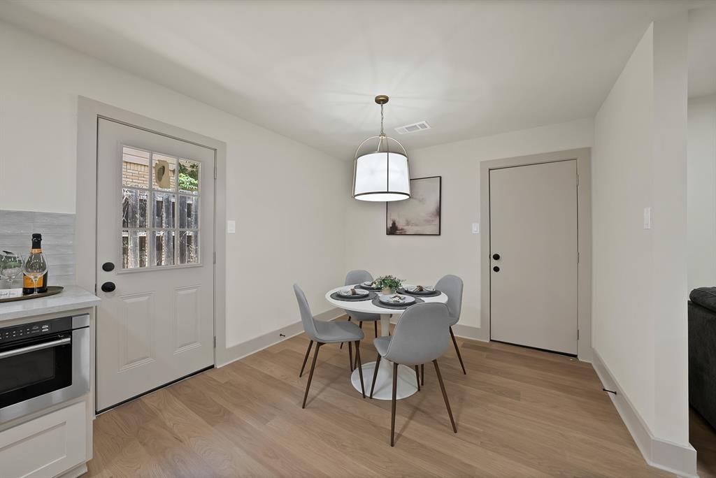 5704 Wessex Avenue, Fort Worth, TX 76133 Main Photo