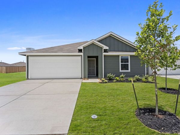 1061 Seedling Ln, Seguin, TX 78155