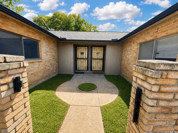 4704 Oakfield Way, San Antonio, TX 78250