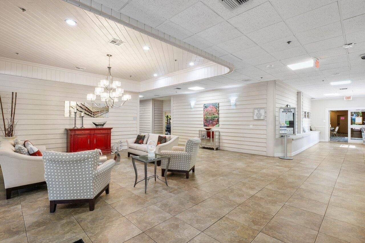 10092 Cedar Point Boulevard, Unit 204, Boynton Beach, FL 33437 Photo
