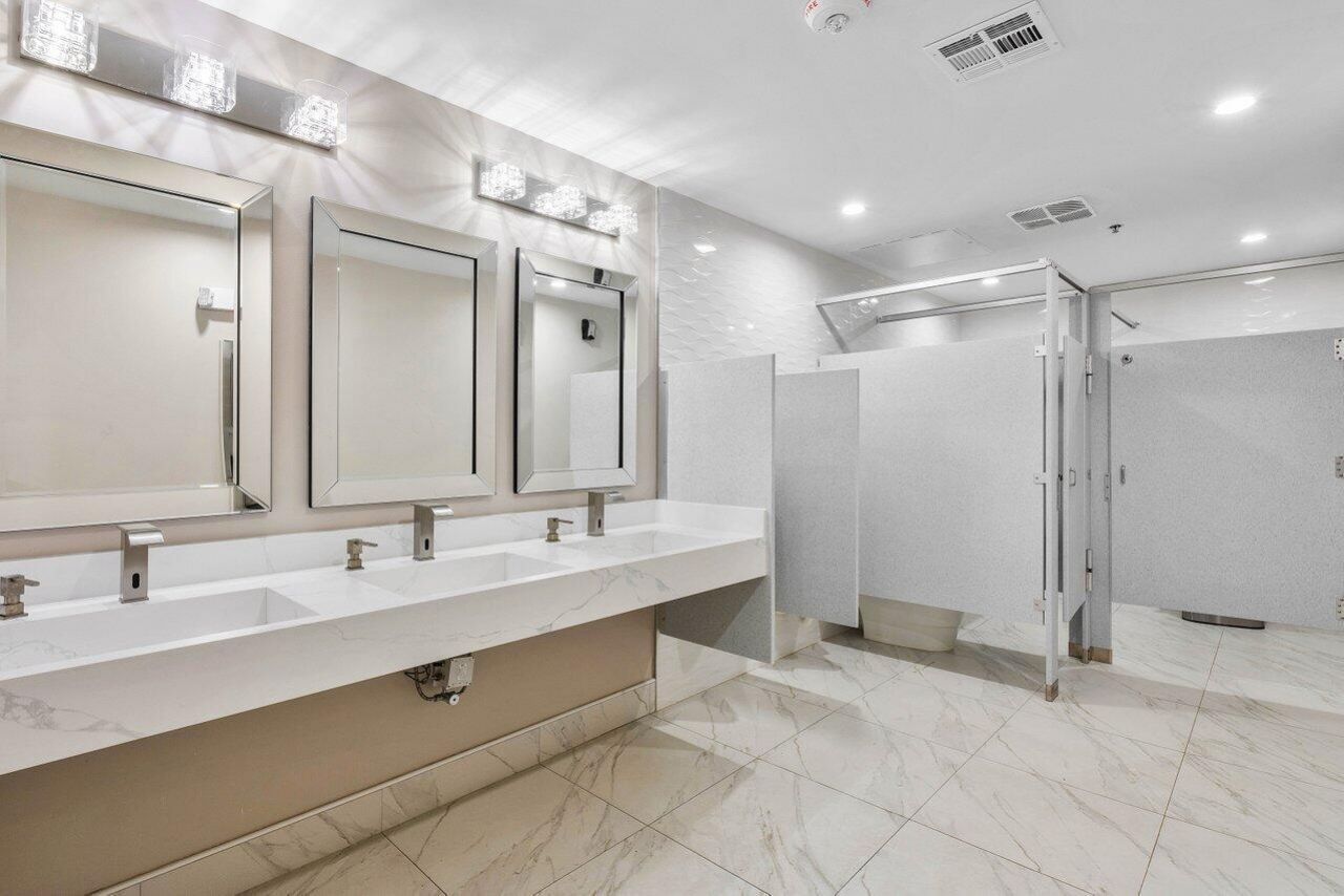10092 Cedar Point Boulevard, Unit 204, Boynton Beach, FL 33437 Photo