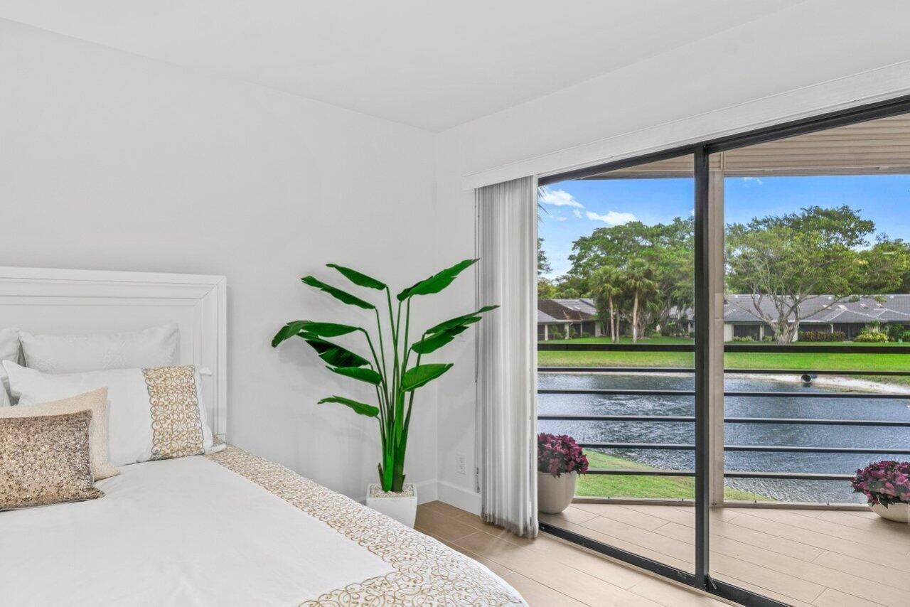10092 Cedar Point Boulevard, Unit 204, Boynton Beach, FL 33437 Photo