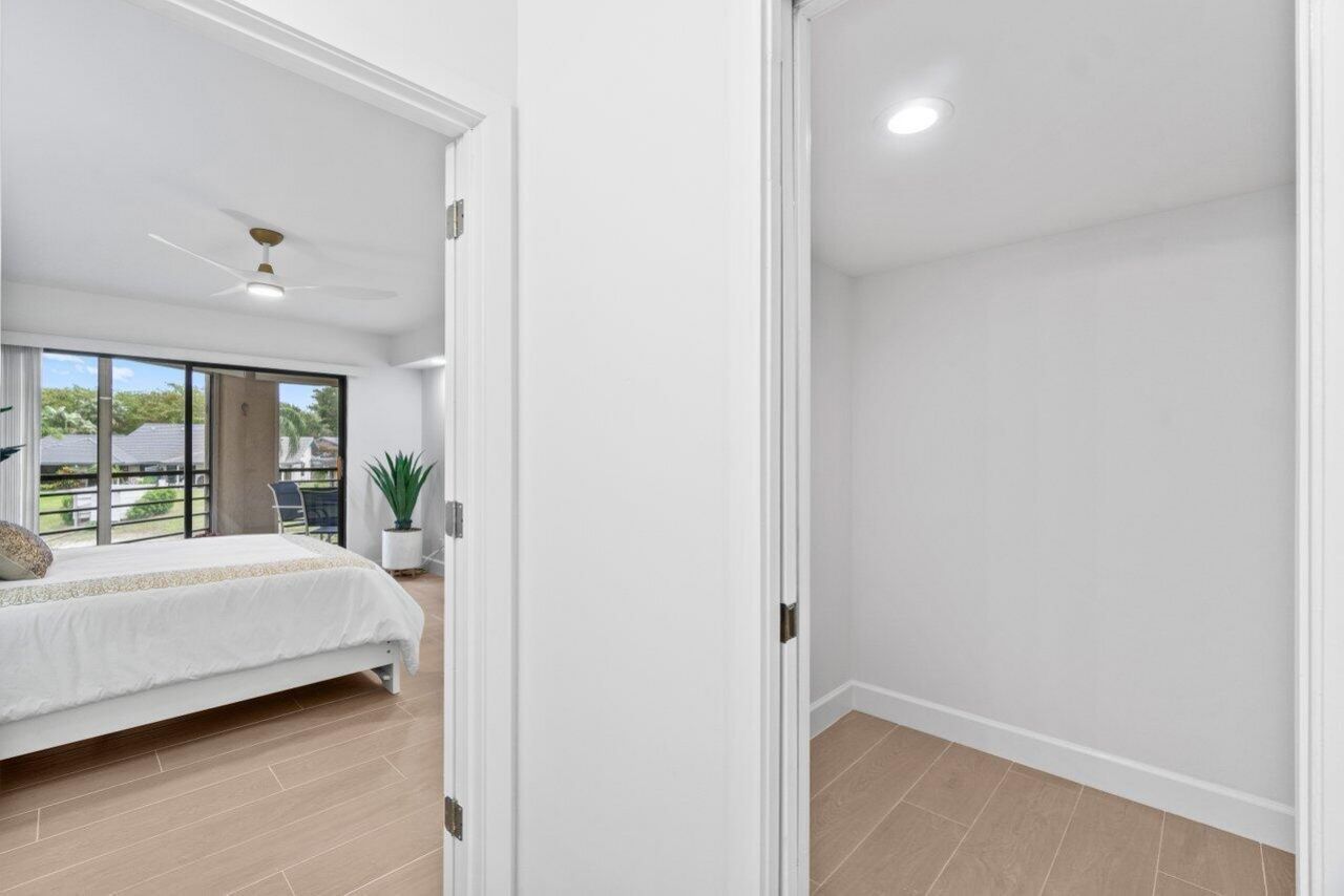 10092 Cedar Point Boulevard, Unit 204, Boynton Beach, FL 33437 Photo