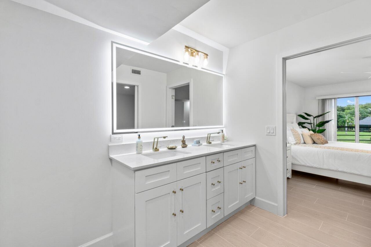 10092 Cedar Point Boulevard, Unit 204, Boynton Beach, FL 33437 Photo