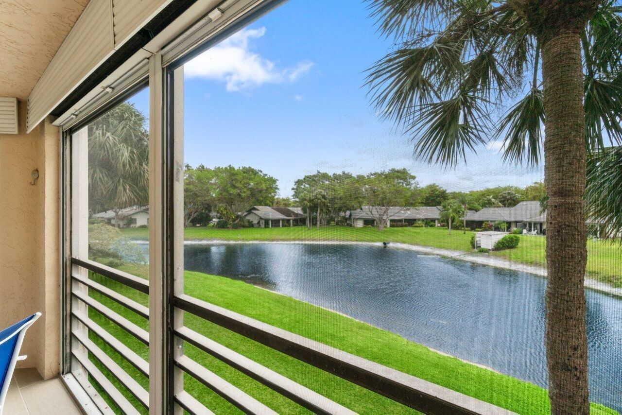 10092 Cedar Point Boulevard, Unit 204, Boynton Beach, FL 33437 Photo