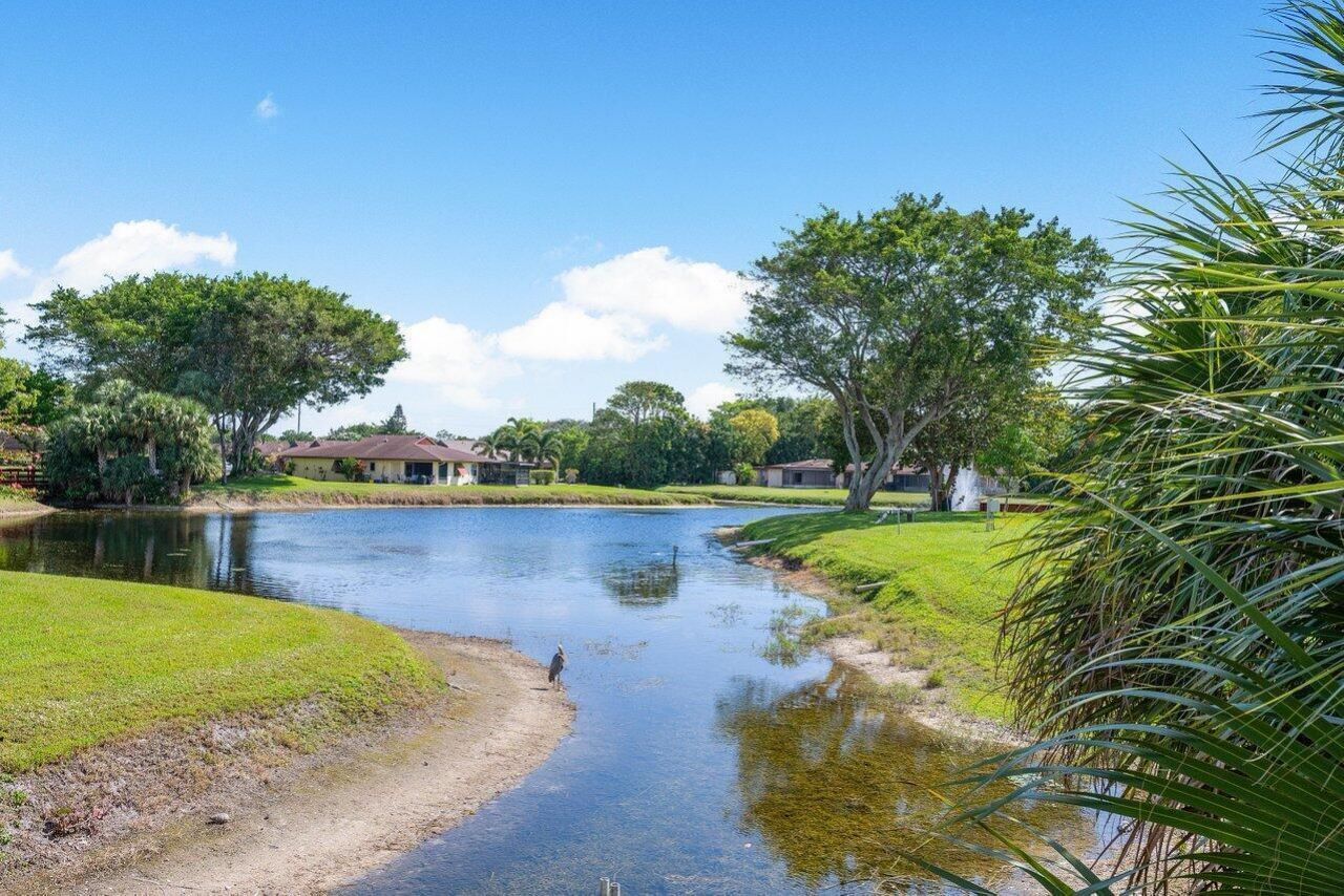 10092 Cedar Point Boulevard, Unit 204, Boynton Beach, FL 33437 Photo