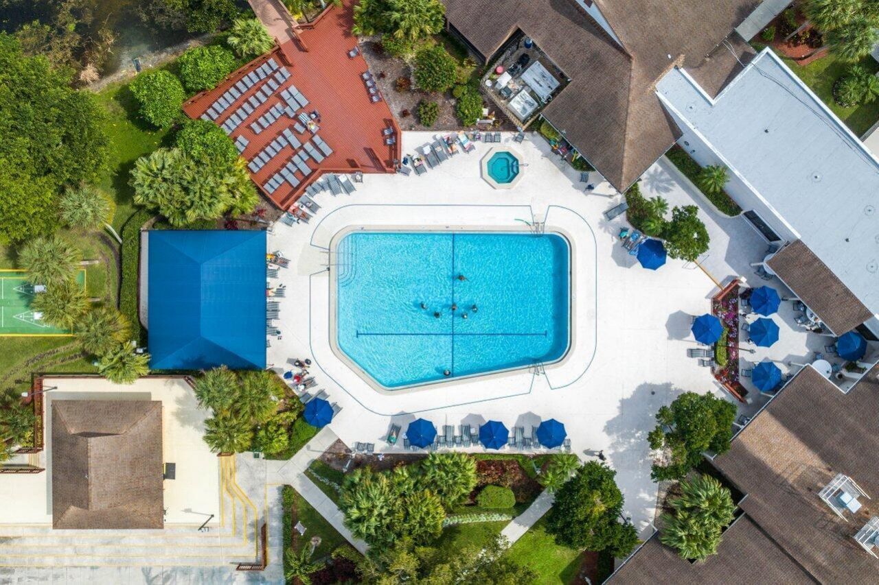 10092 Cedar Point Boulevard, Unit 204, Boynton Beach, FL 33437 Photo
