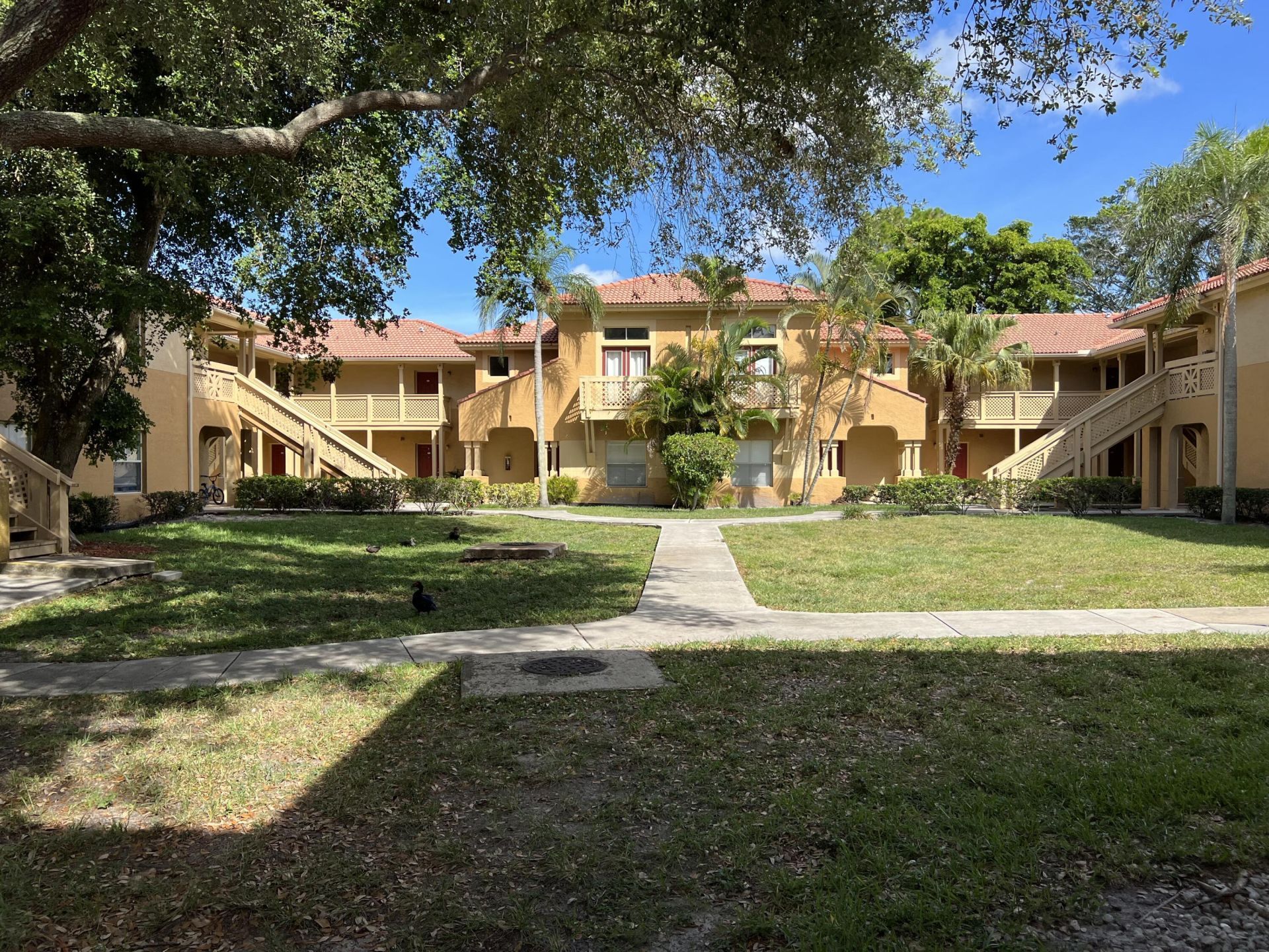 4751 Via Palm Lakes, Unit 416, West Palm Beach, FL 33417 Photo