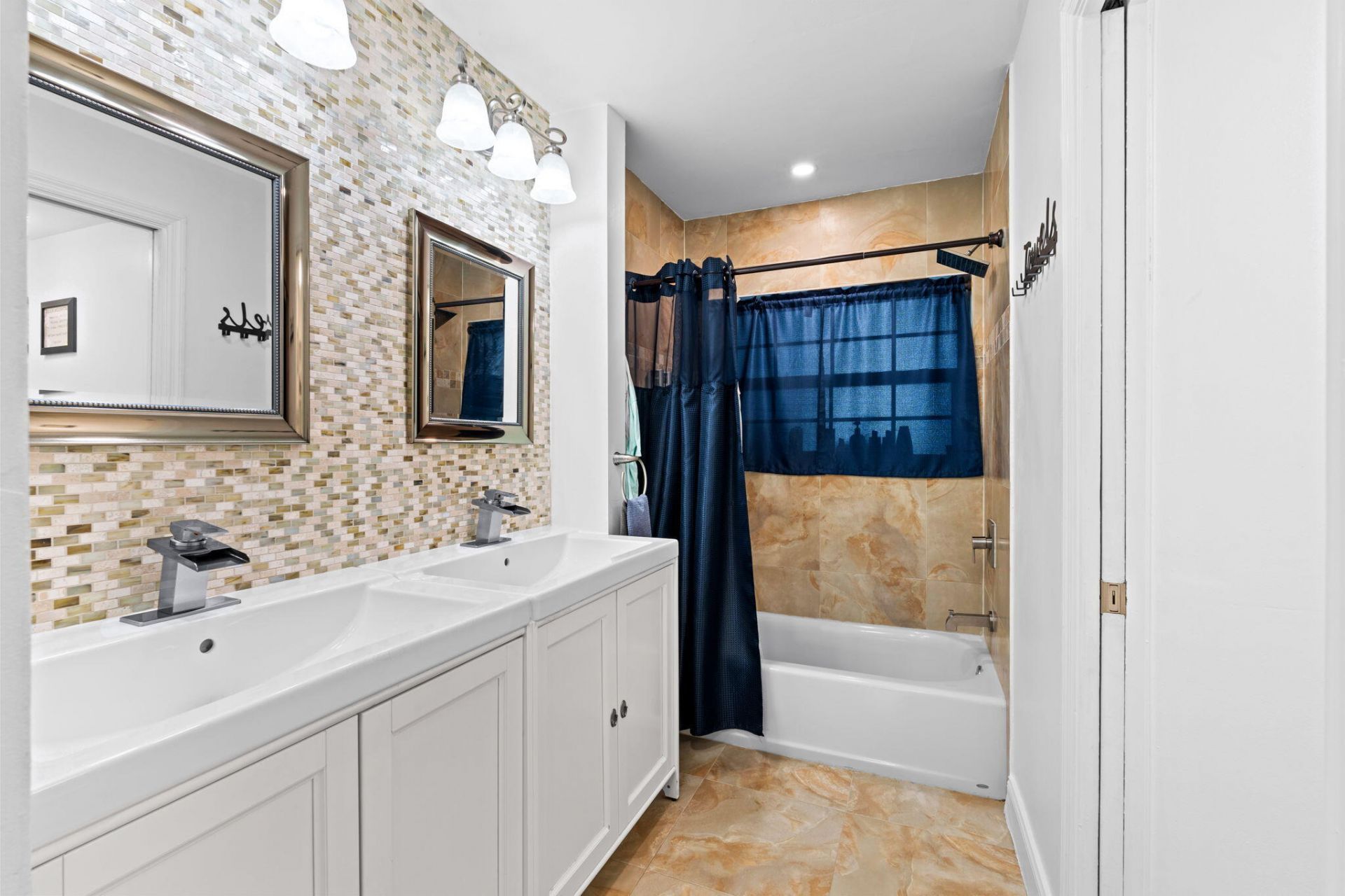 8467 NW 78th Court, Tamarac, FL 33321 Photo
