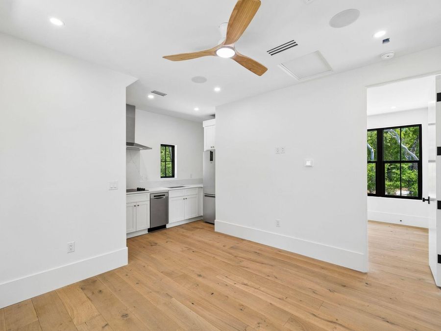Property Image 76