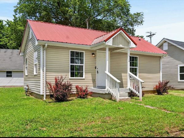 624 Elder St , Clarksville, TN 37040
