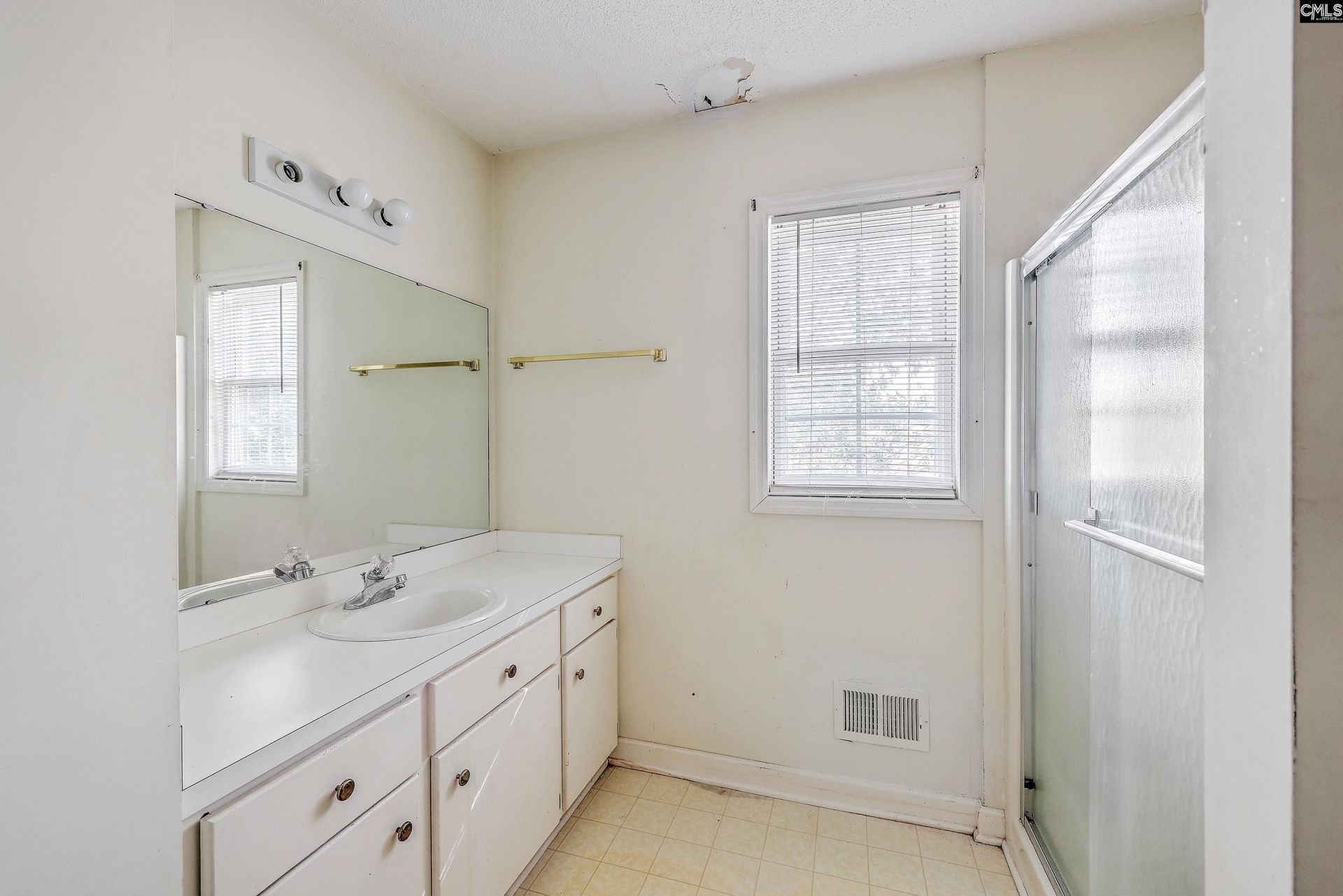 131 S Cove Drive Photo 24