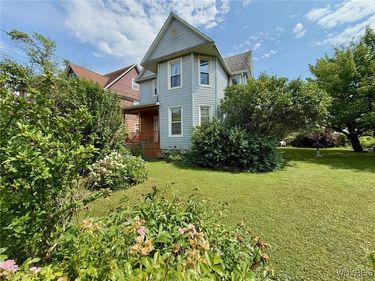 2821 Walnut Avenue , Niagara Falls, NY 14301