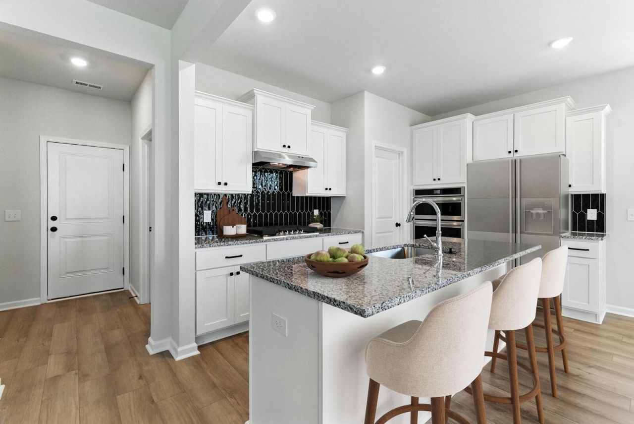 509 Crosswick Street Photo 4