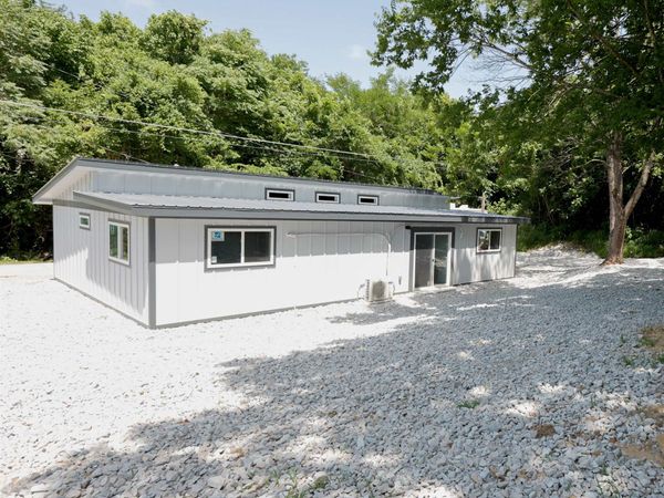 53 W Court Street, Melbourne, AR 72556