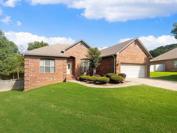 43 Trenton Drive, Greenbrier, AR 72058
