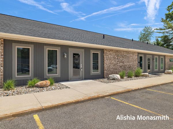 925 S Beechtree Street, Unit 1B, Grand Haven, MI 49417