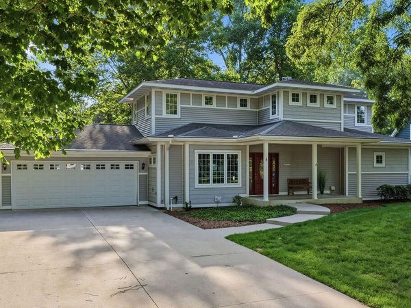 4 Columbine Drive, South Haven, MI 49090